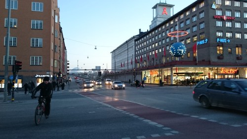 1425919374039-1596104393